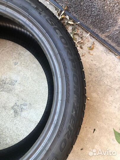 Pirelli Scorpion Zero 275/45 R21