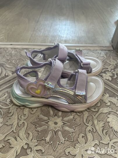 Сандалии для девочки 32