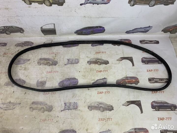 Уплотнительная резинка передняя левая Chery Tiggo