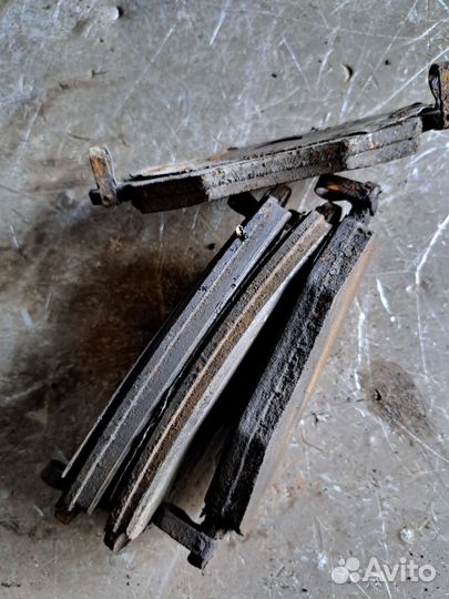 Колодки тормозные передние Ягуар x-type