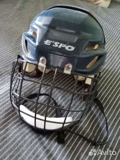 Шлем хоккейный