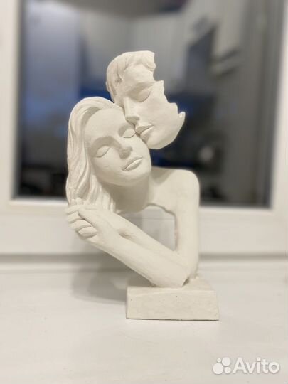 Статуэтка нежность