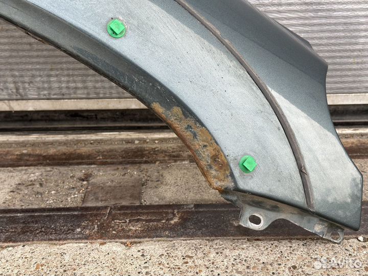 Крыло переднеее правое Шевроле Нива Chevrolet Niva