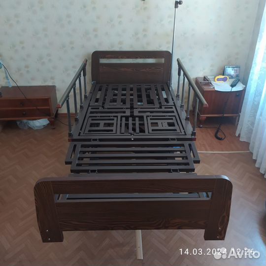 Кровать для лежачих больных с электроприводом