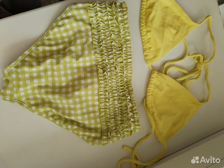 Купальник в отличном состоянии 146
