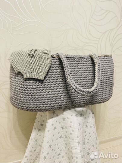 Вязаная люлька-переноска для малышей