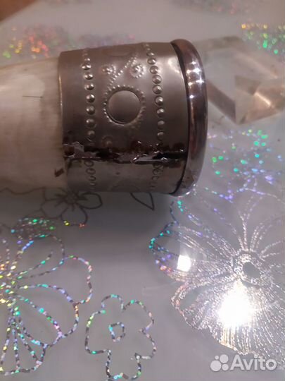 Рог на подставке