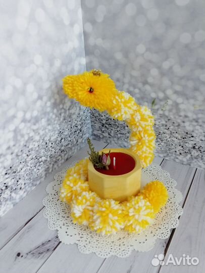 Новогодний символ со свечой