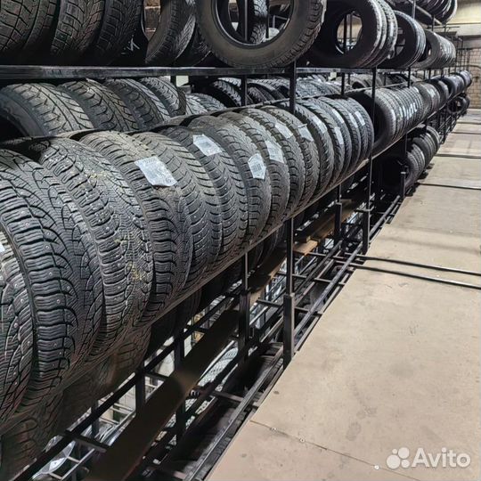 Bridgestone Blizzak LM-80 225/55 R18 98V