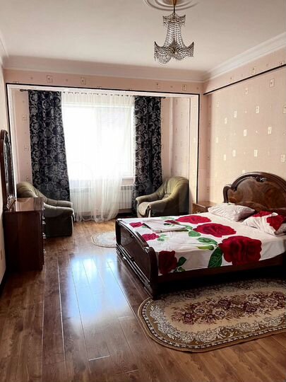 3-к. квартира, 125 м², 1/4 эт.