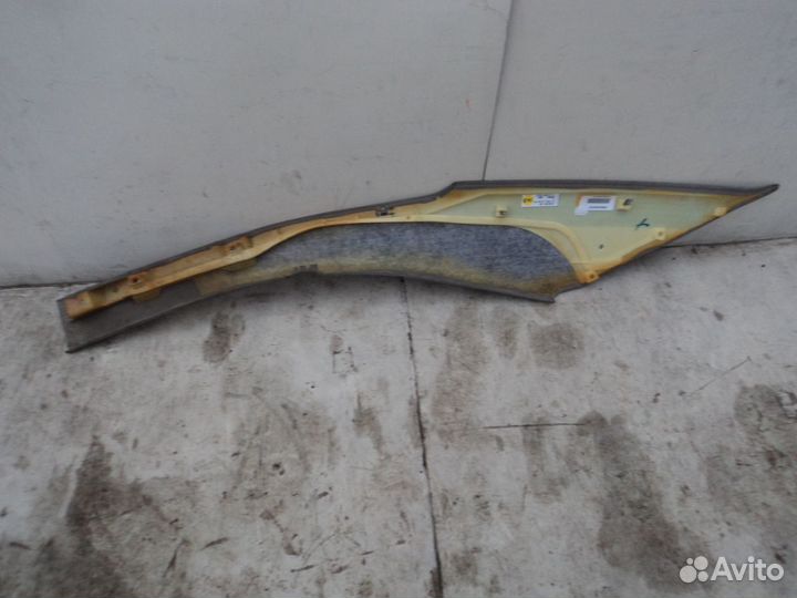 Обшивка стойки левая задняя Audi A8 D2