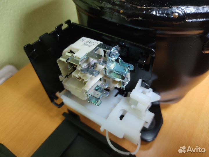 Компрессор HMK95AA (R-600, -23,3С 167 Вт) Secop