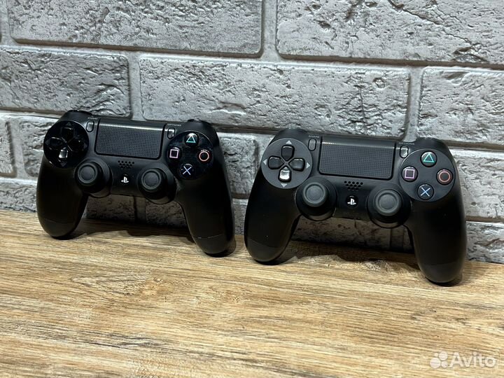 PlayStation 4 Slim 1TB, 2 геймпада + игры