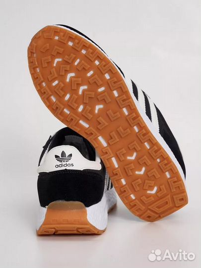 Кроссовки Adidas Retropy E5