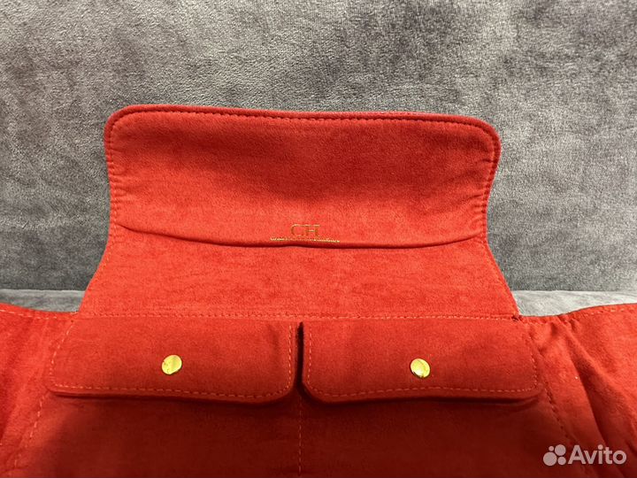 Новый футляр для украшений Carolina Herrera