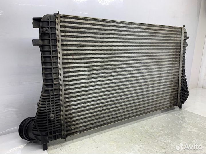 Интеркулер Volkswagen Tiguan 2.0 2008