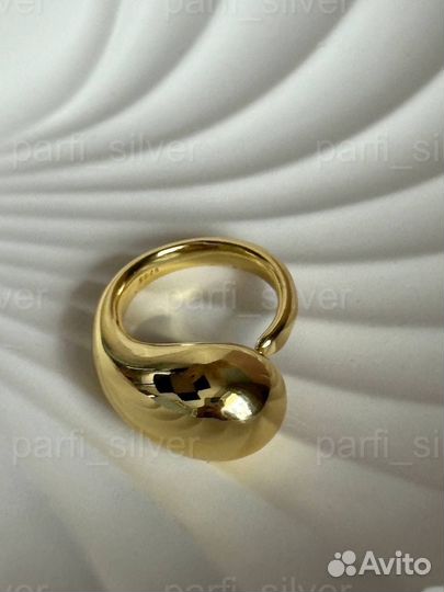 Кольцо капля