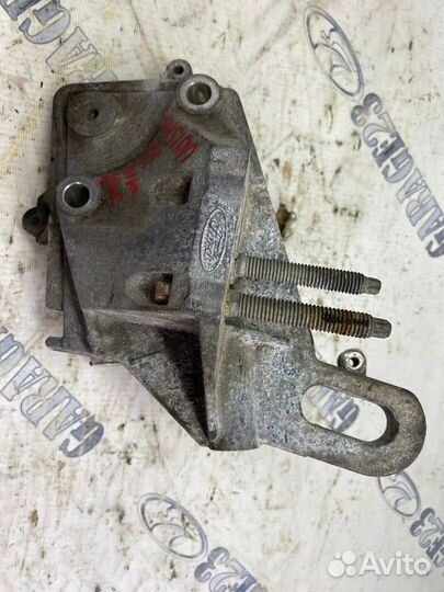 Опора двс Ford Fusion