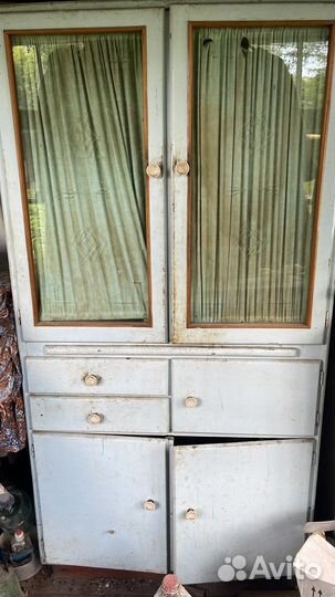 Старинный буфет