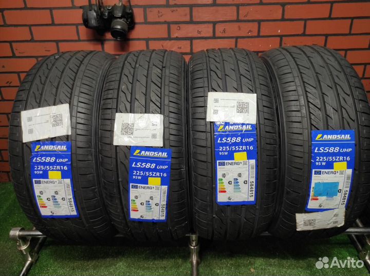 Landsail LS588 UHP 225/55 R16 95W