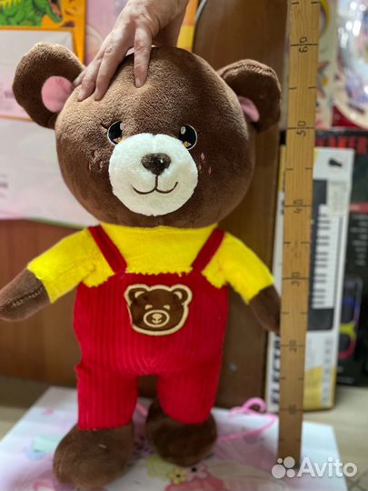 Плюшевый медвежонок мальчик и девочка