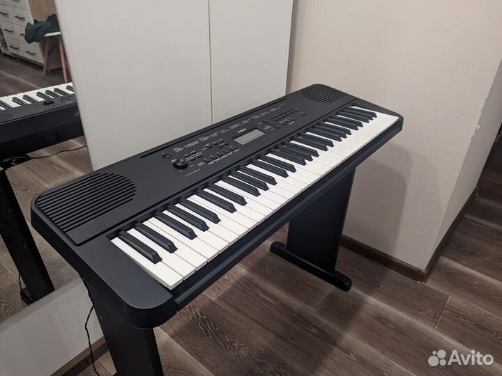 Синтезатор Yamaha psr e360b