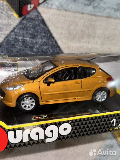 Машинки bburago 1/18 1/24