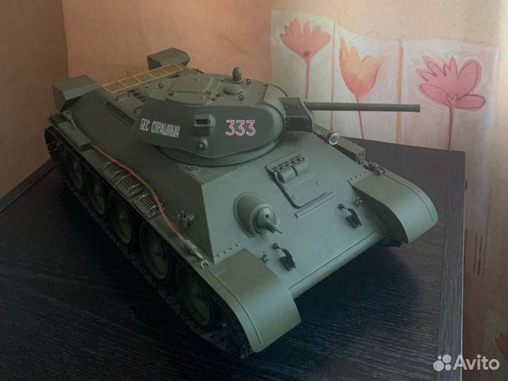 Модель танка Т-34/76 (1:16)
