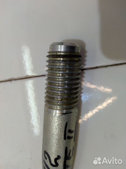 Крюк буксировочный (Nissan Note)