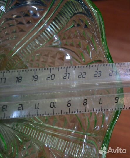 Стеклянная ваза- фруктовница (зеленое рифленое ст