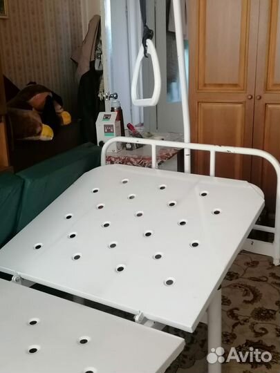 Медицинская кровать для лежачих больных бу