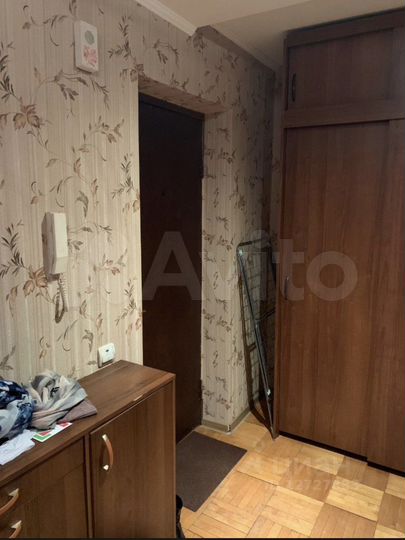 2-к. квартира, 81 м², 1/5 эт.