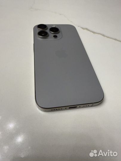 iPhone 15 Pro, 256 ГБ