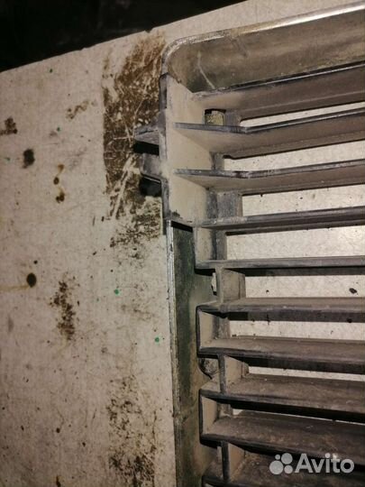 Решетка радиатора Volvo 740 дорест