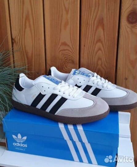 Кроссовки Adidas, р.45