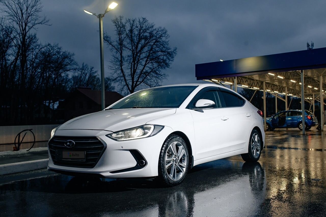 Hyundai Elantra: фото владельца