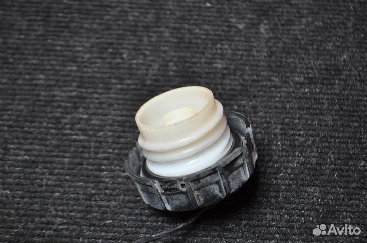 Крышка топливного бака mitsubishi Outlander GG2W