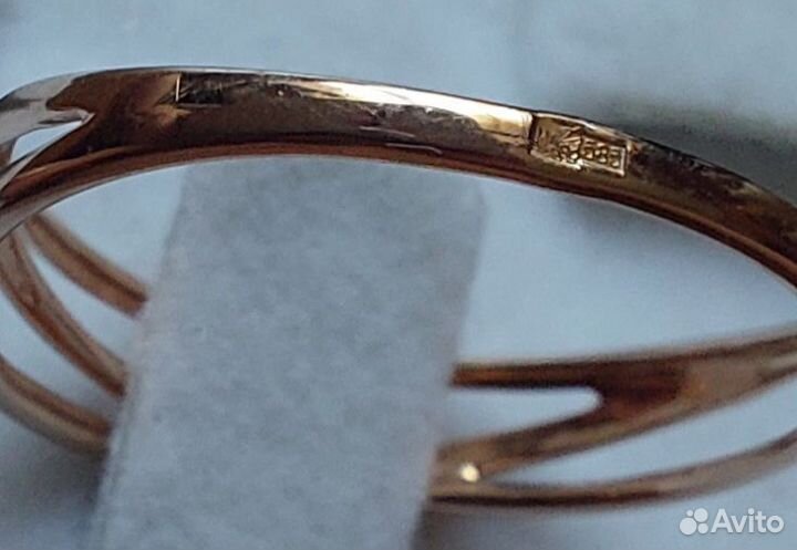 Золотое кольцо с бриллиантами