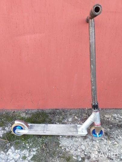 Трюковой самокат