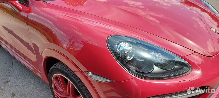 Правое крыло Porsche Cayenne 958 GTS