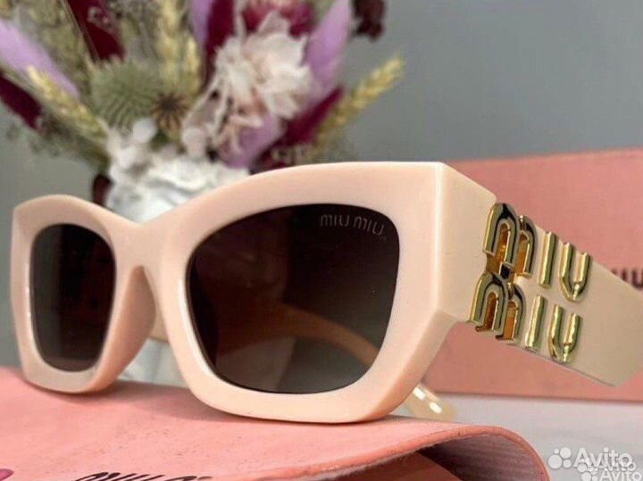 Солнцезащитные очки Miu Miu оригинал