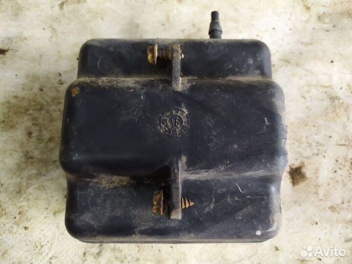 Клапан воздушный Mercedes Benz W202