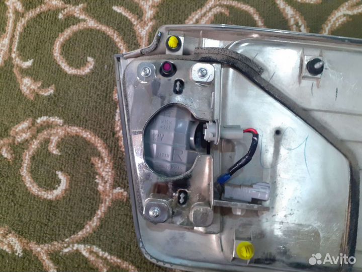 Накладка крышки багажника Лексуса лх 570