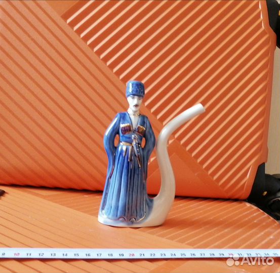 Питейник фарфоровый из Пятигорска