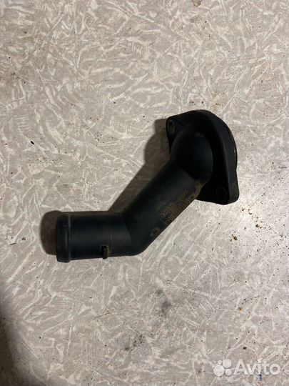 Корпус термостата volkswagen golf 4