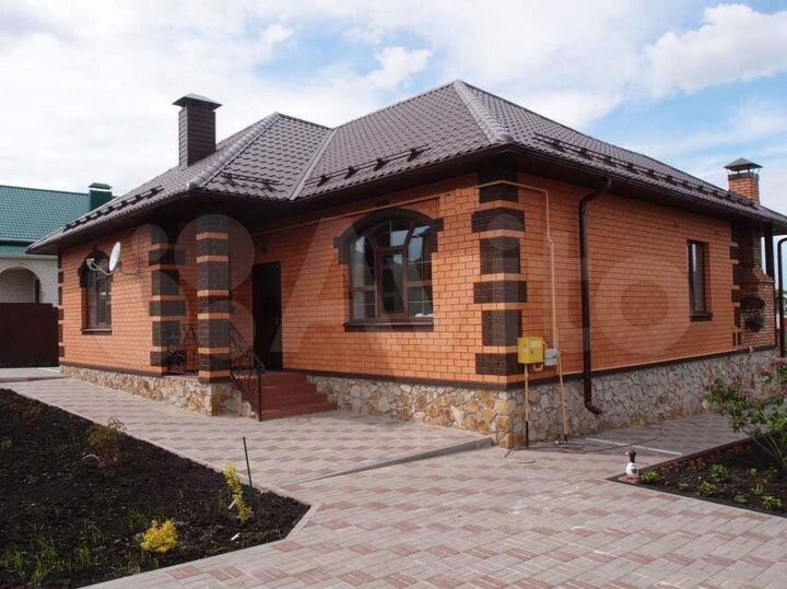 Коттедж 102 м² на участке 5 сот.