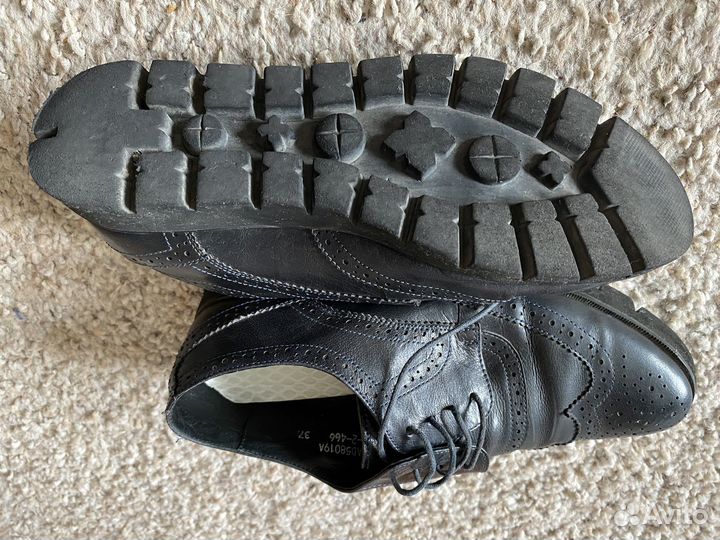 Лоферы женские 37 размер