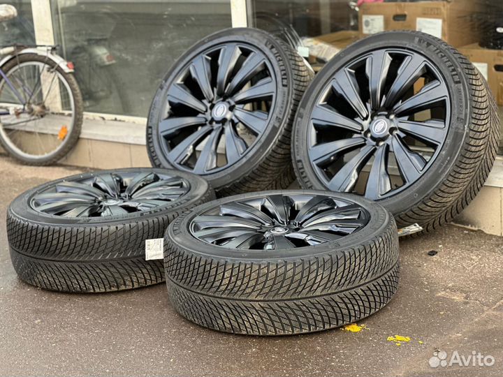 Колеса зимние R23 Range Rover ковка + Michelin