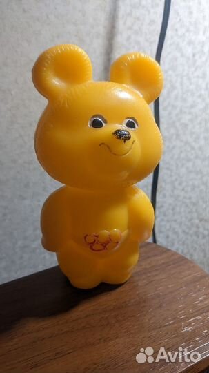 Игрушка пластмассовая Мишка Олимпийский (желтая)