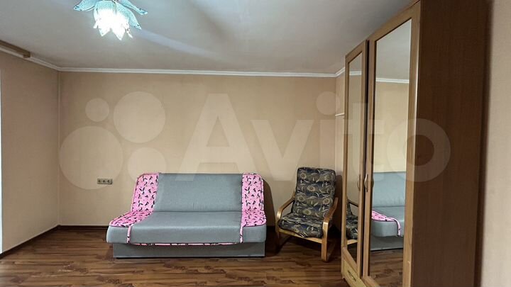 Комната 22 м² в 4-к., 3/3 эт.